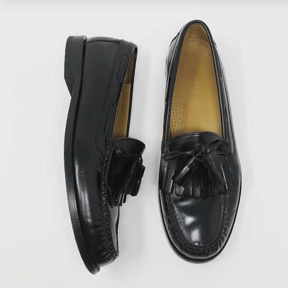Cole Haan Other - Cole Haan Men’s black leather tassel loafer sz 8